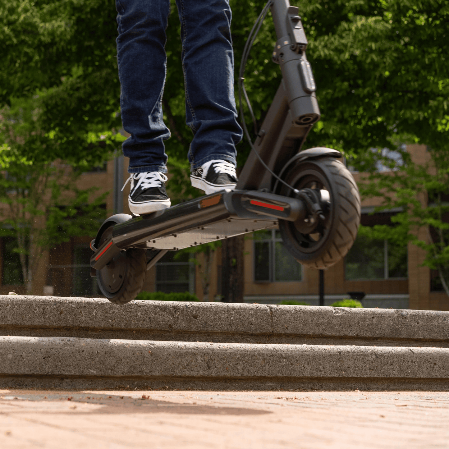 NAVEE S65C Electric Scooter - REVRides