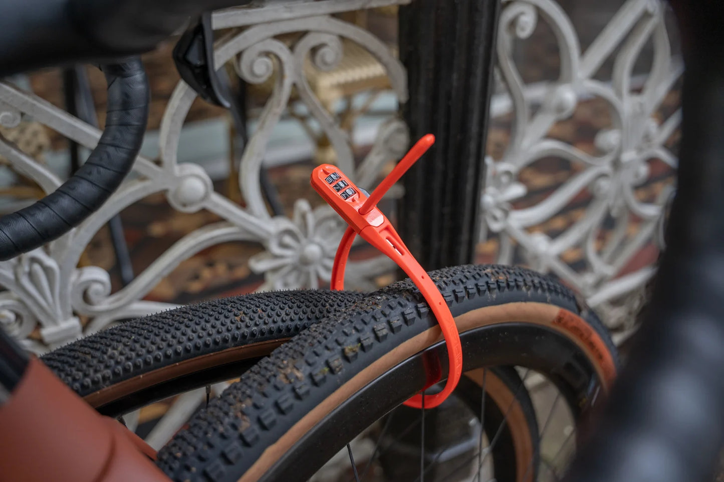 Hiplok Z LOK COMBO – Lightweight Steel-Core Combination Lock with Frame Bracket- For E-Bikes, E-scooters, E-motos