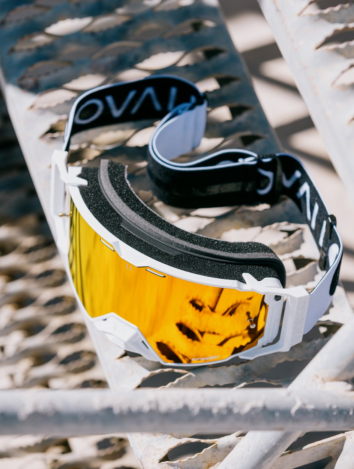 Tempest Helios Goggles | Havoc White and Red Crystal HD | Off-Road and Motocross Riders