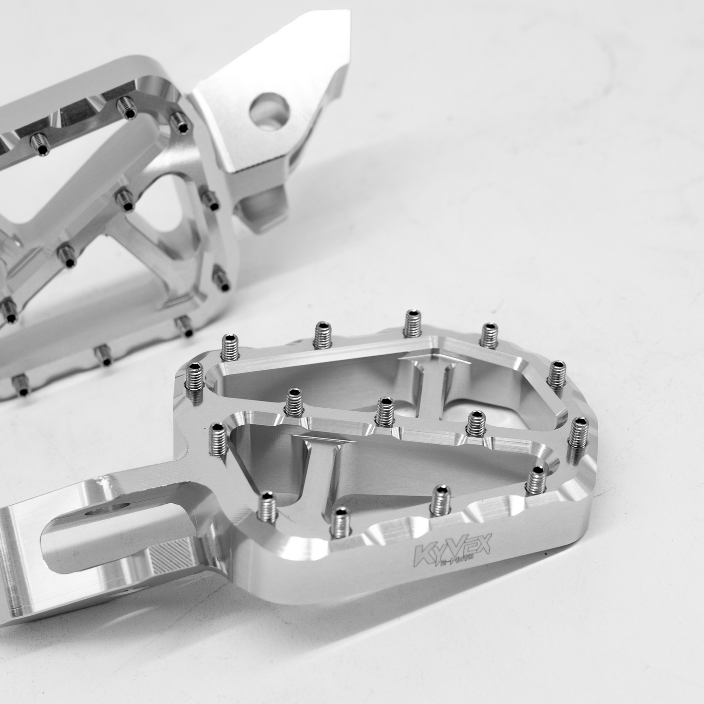 Kyvex Billet Wide Foot Pegs | Surron Ultra Bee