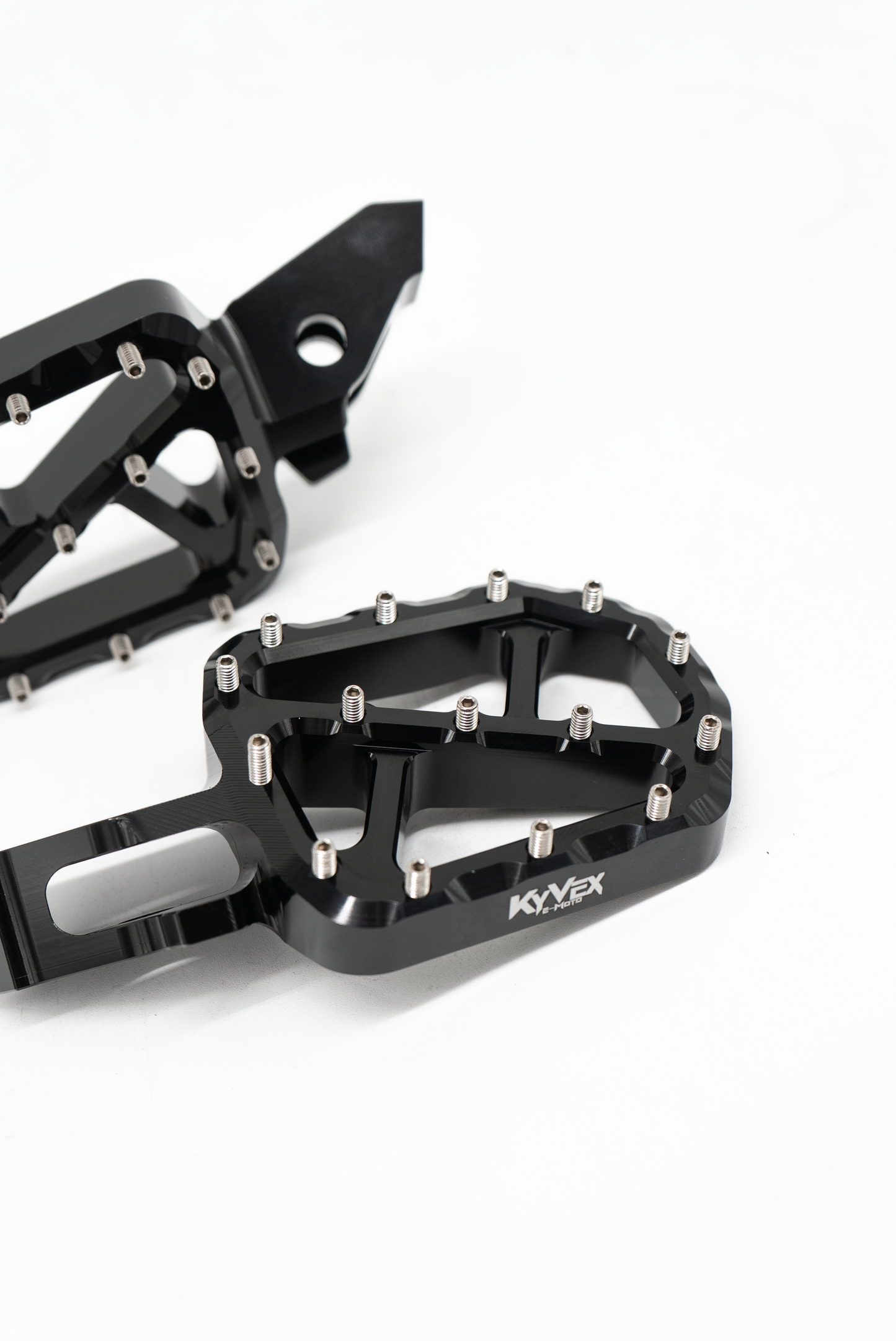 Kyvex Billet Wide Foot Pegs | Surron Ultra Bee