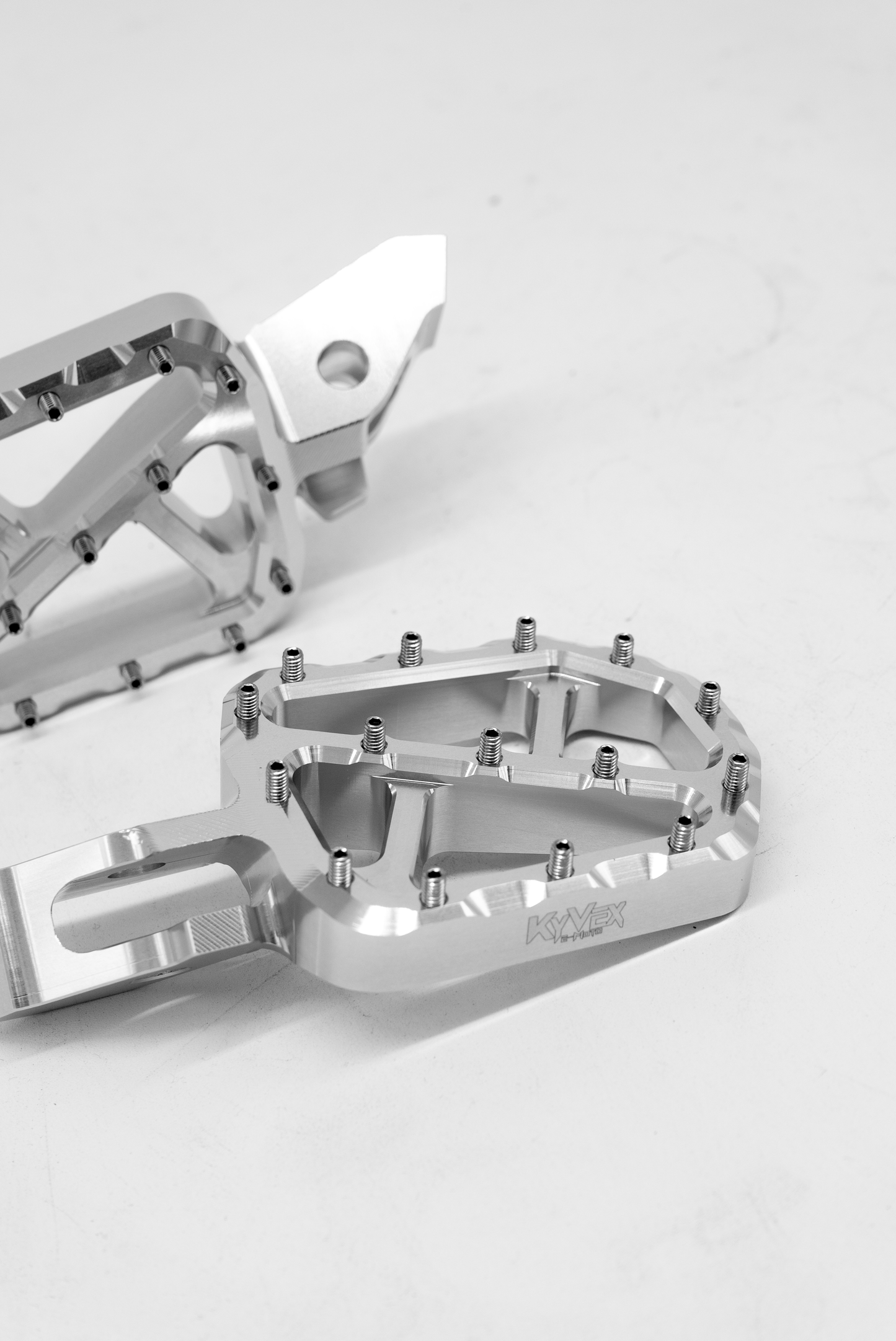 Kyvex Billet Wide Foot Pegs | Surron Ultra Bee