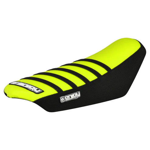 Altis Sigma GRIP COMBO | Elite Warp 9 foot pegs & Enjoy Ribbed Gripper Seat Cover