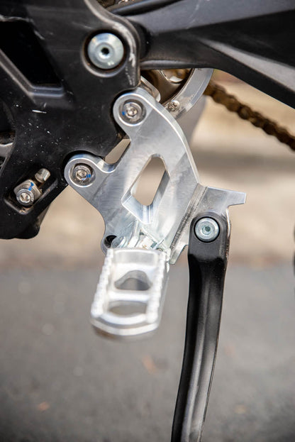 E Ride Pro SS 20mm Lowering Peg Bracket Set With Kickstand Option and Support Brace