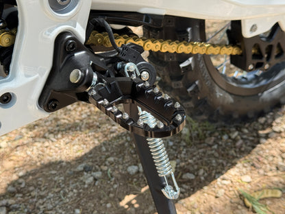 SRPNT Z27 Electric Dirt Bike by Throne | Mid-Size Performance E-Moto