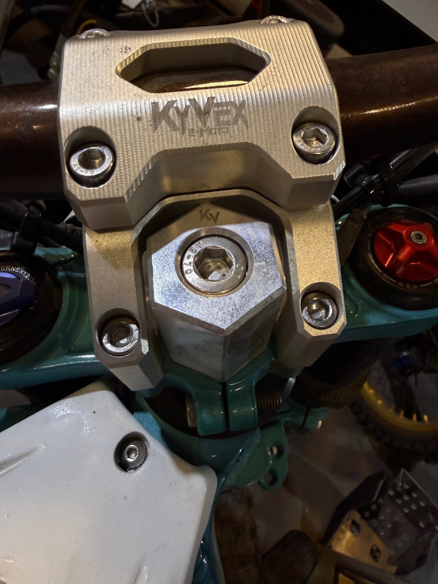 KyVex Stem Lock | For Direct Mount Triple Clamps