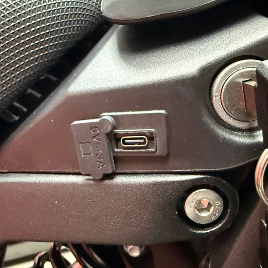 E Ride Pro USB C and USB A Port | For E Ride Pro, Sur Ron and Other E-Motos