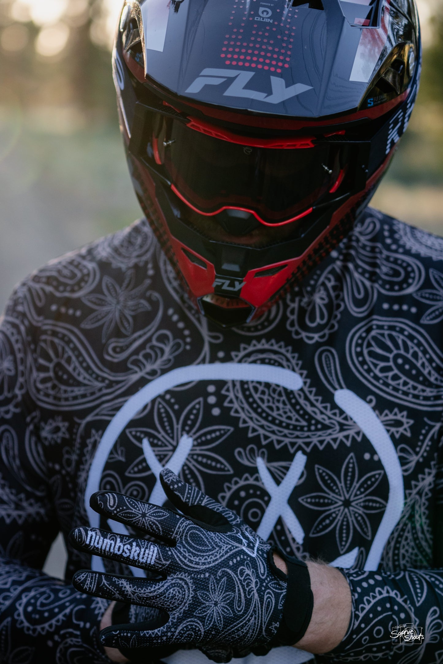 Menace Moto/MTB Gloves 2.0: Paisley