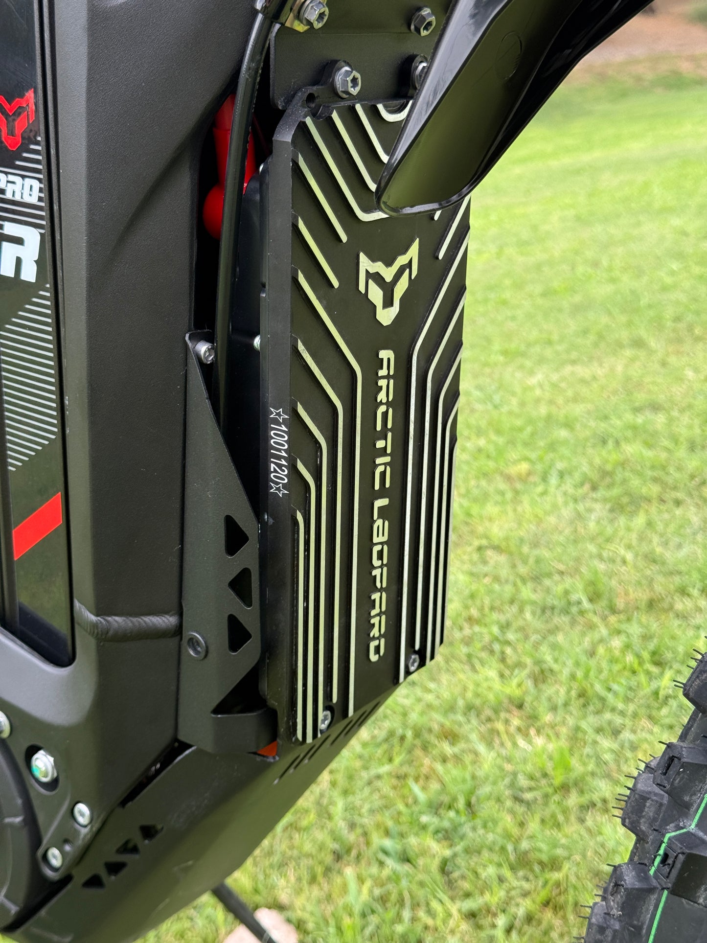 Arctic Leopard XE Pro R | 74v 60ah 26.5kW | Enduro E-Moto