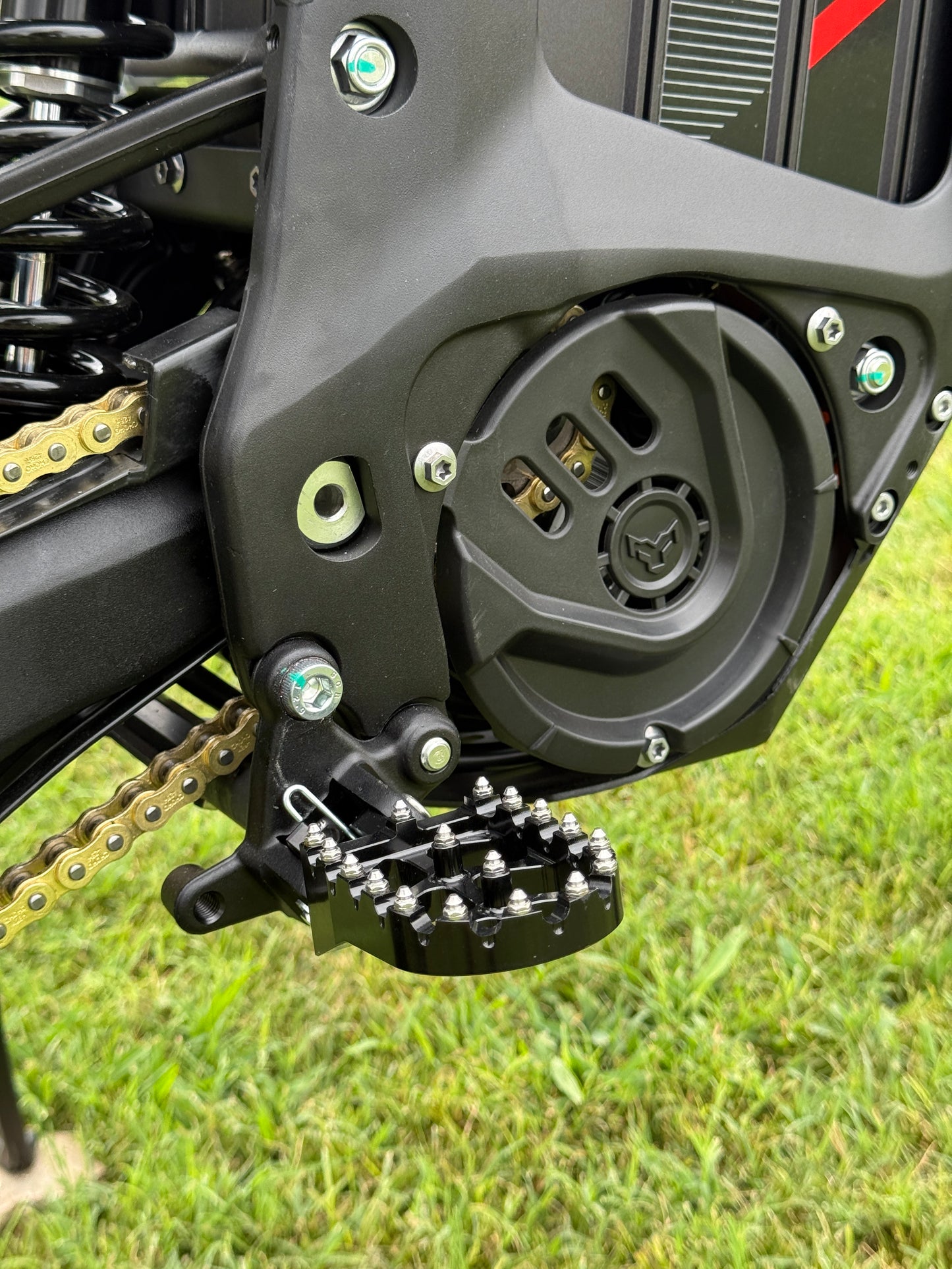 Arctic Leopard XE Pro R | 74v 60ah 26.5kW | Enduro E-Moto