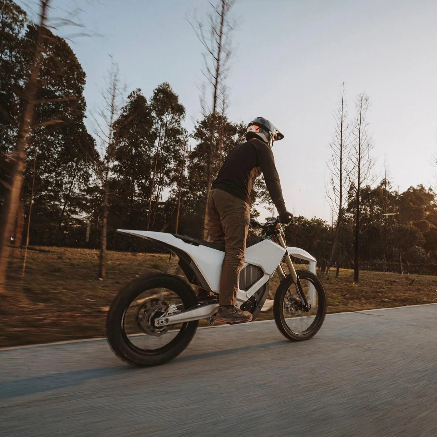 Bonnell 805 | Mid-Size E-Moto for Enduro / Motocross