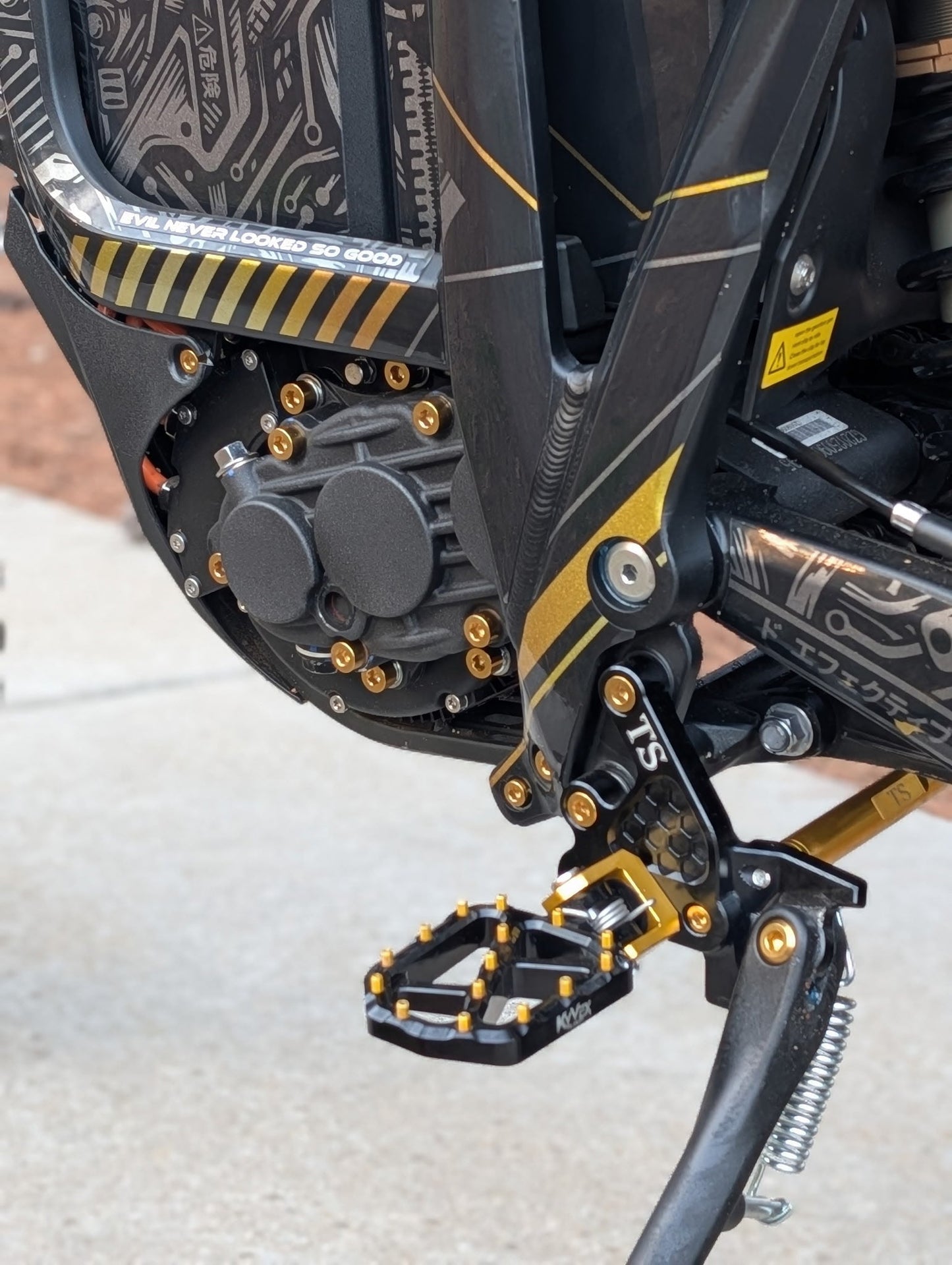 Titanium Full Body Bolt Kit | Talaria Komodo